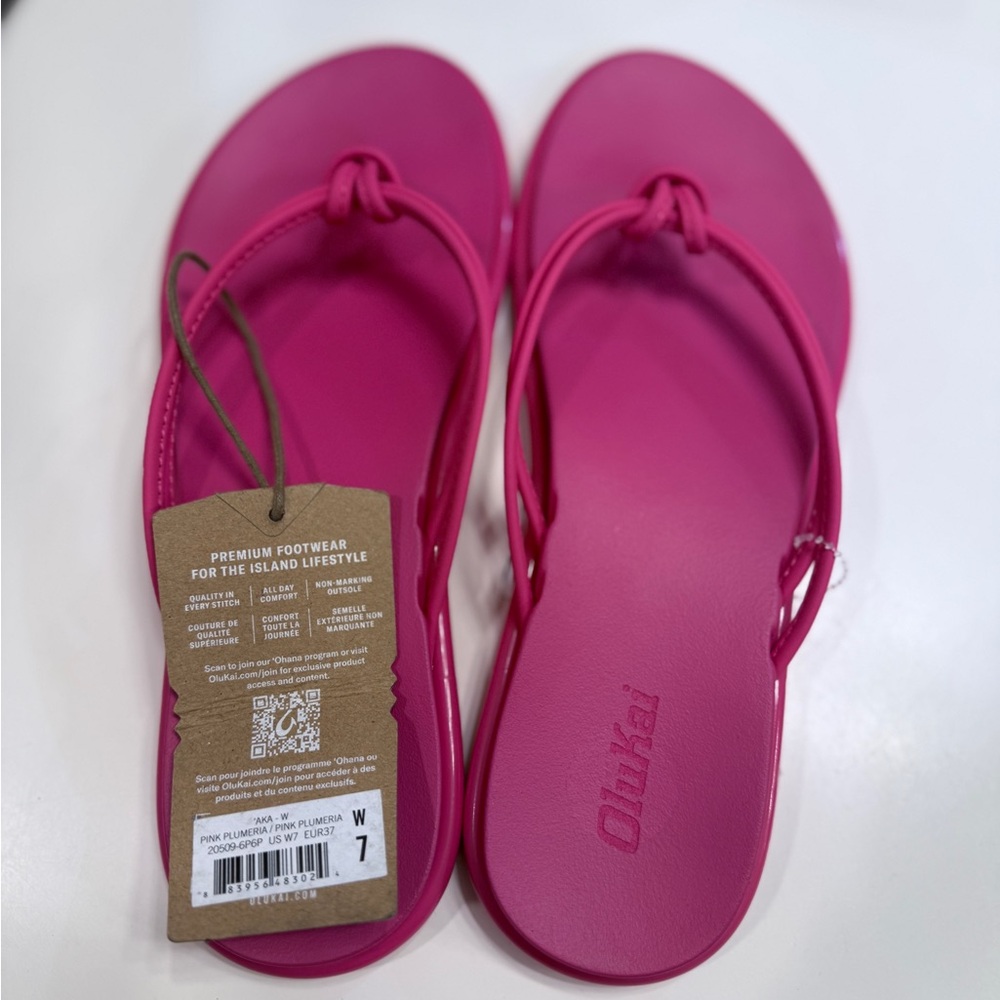 OluKai Women's Vibrant Pink “Plumeria” Aka’ Sandals. NWT
